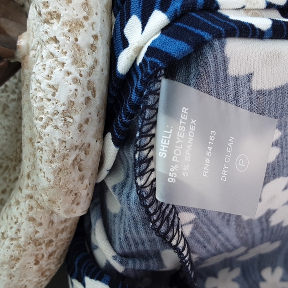 Tommy Hilfiger dress - Picture 4 of 4